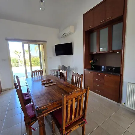 Cyprus Holiday home Moni